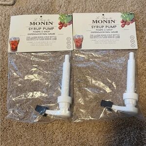 Monin Syrup Pumps for 1 Liter Bottles Set of 2 Missing Intake Tubes